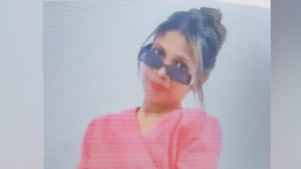 Lover killed his girlfriend stuffed body in suitcase took selfie and dumped Yamuna River 95 km away In Kanpur