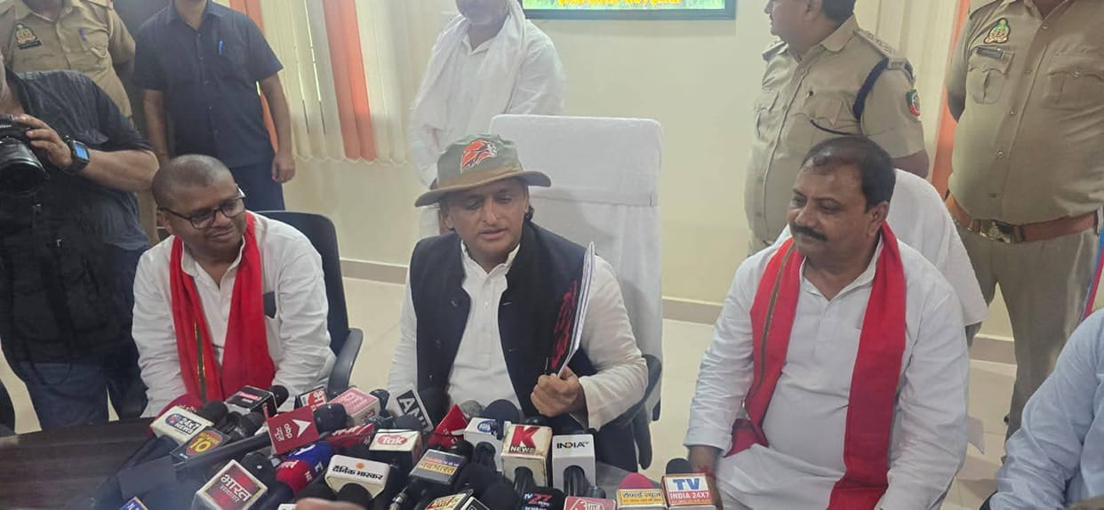 Etawah Akhilesh Yadav said poison is ready in jail for Akhilesh Dubey now EVM should be removed