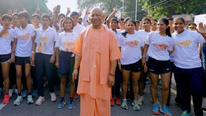 'Namo Marathon' organised in Lucknow large number of youth participated CM Yogi also attended