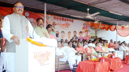 Deputy CM Brajesh Pathak flagged off the Namo Yuva Run in Bareilly