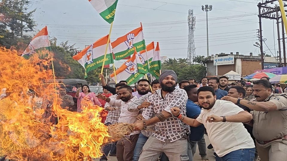 NSUI attacks BJP targeting everything from tracksuit purchase scam to fake FIR in Jagdalpur