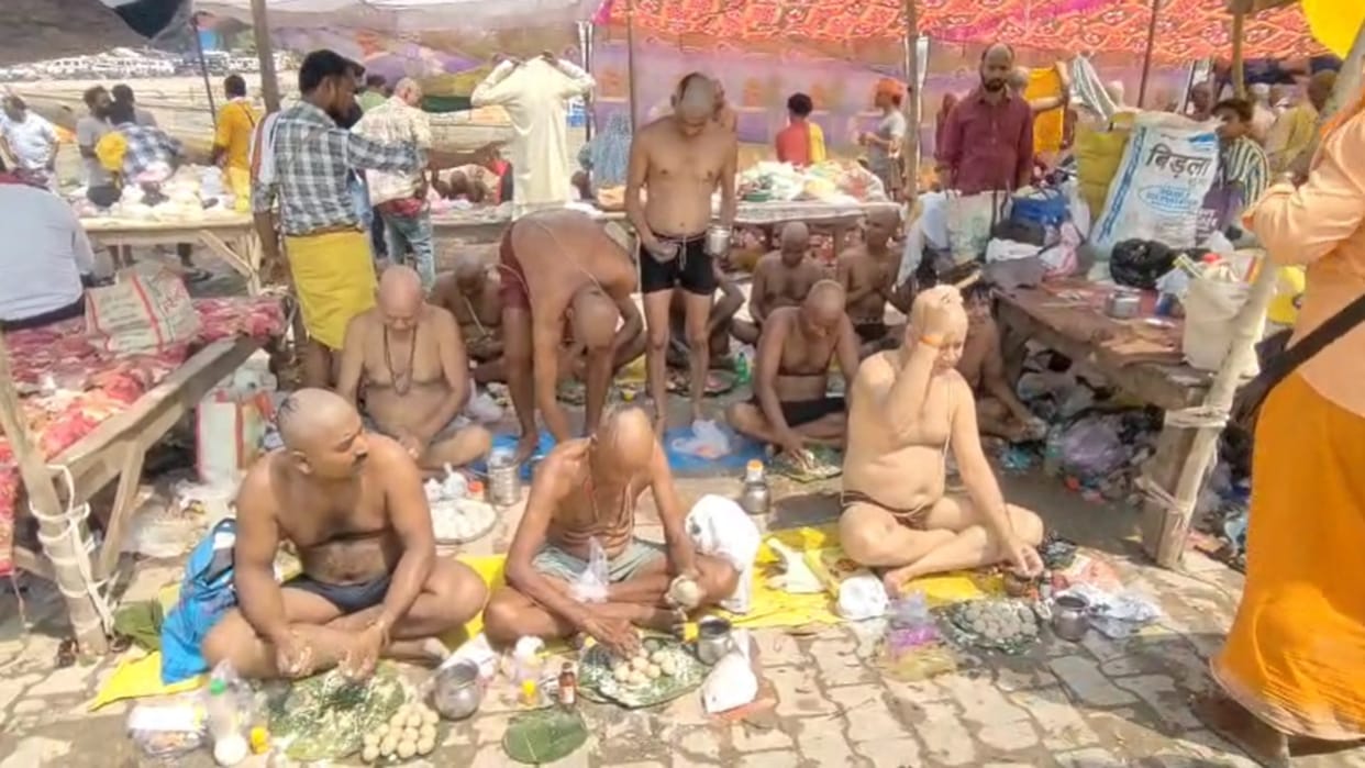 A sea of faith gathered on the banks of the Sangam for ancestral immersion, ancestors were bid farewell with