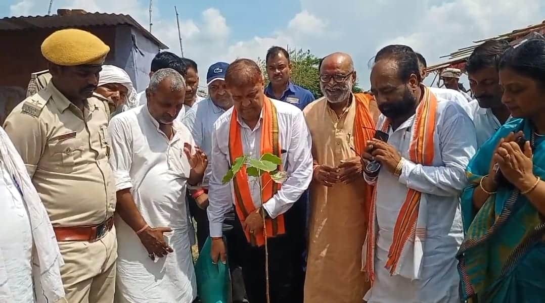 पौधारोपण अभियान