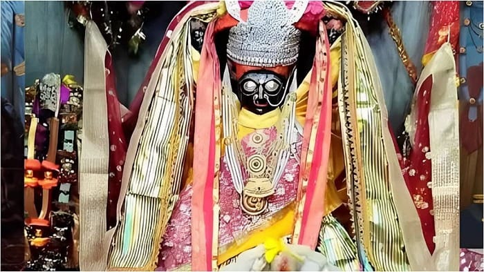 Shardiya Navratri  story of  miraculous temples of Deva Maa in MP where tmother affection resides in Maihar