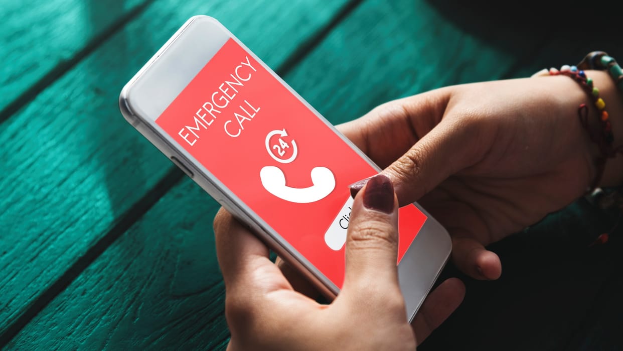 how to start emergency safety feature in phone step by step guide