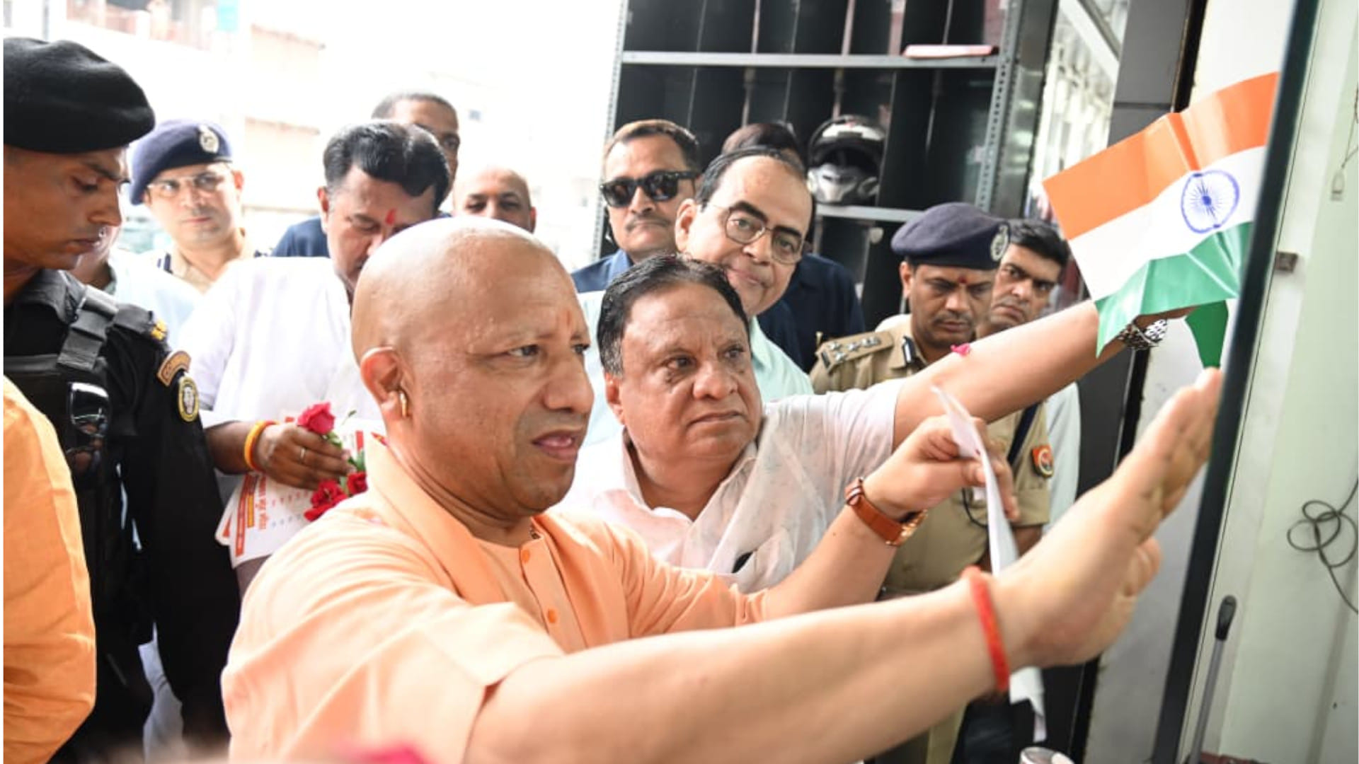 CM Yogi met with traders in Gorakhpur. Traders expressed happiness over the GST amendment.