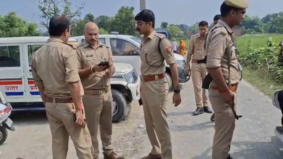 young man went to his in-laws house and murdered his wife and father-in-law over land dispute In Gonda