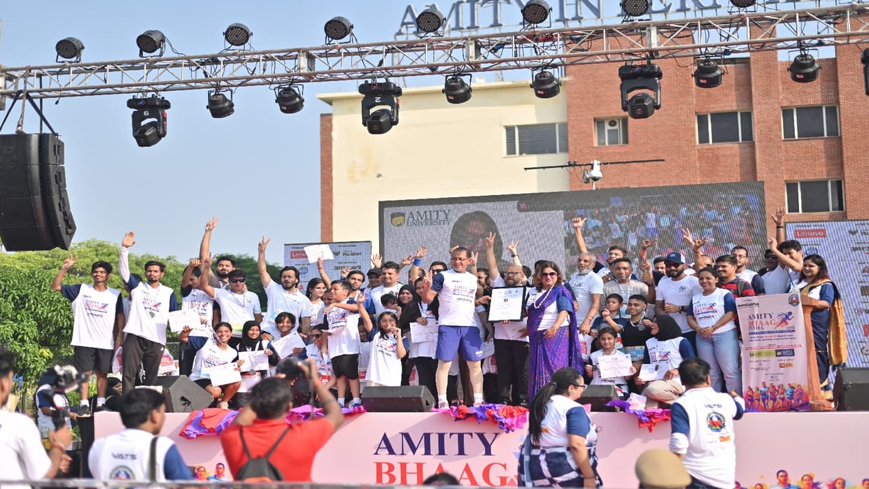 Thousands of people ran for education of underprivileged girls Amity Run India programme