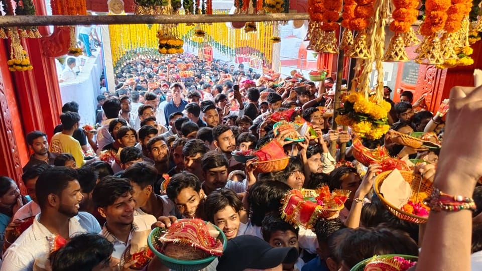Shardiya Navratri 2025: Temples decorated with colorful lights; see photos from Moradabad