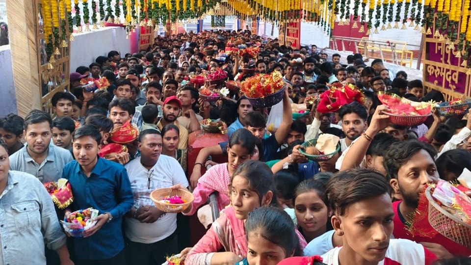 Shardiya Navratri 2025: Temples decorated with colorful lights; see photos from Moradabad