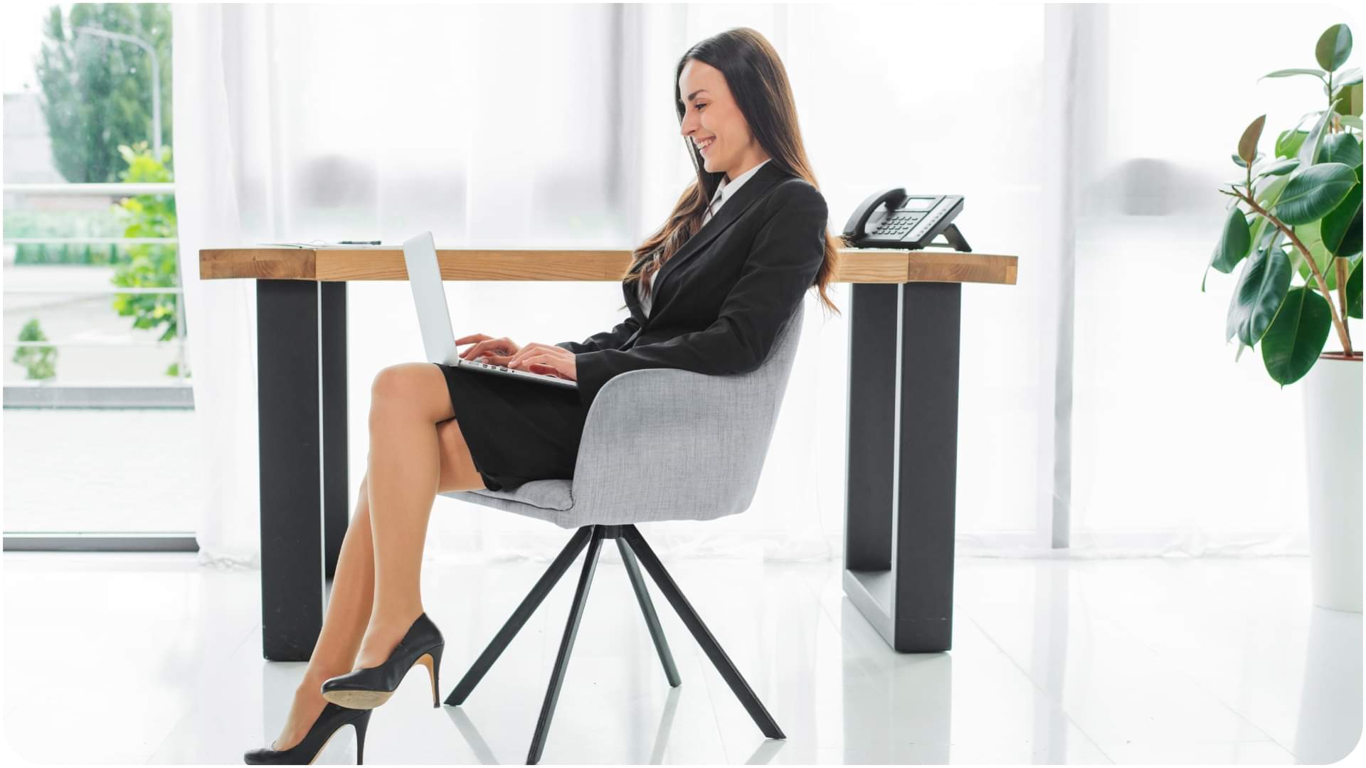 World Mental Health Day 2025 High-Functioning Anxiety Hidden Symptoms Explained in Hindi