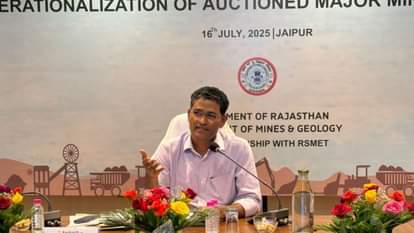 खनन और पेट्रोलियम विभाग के प्रमुख सचिव, टी. रविकांत