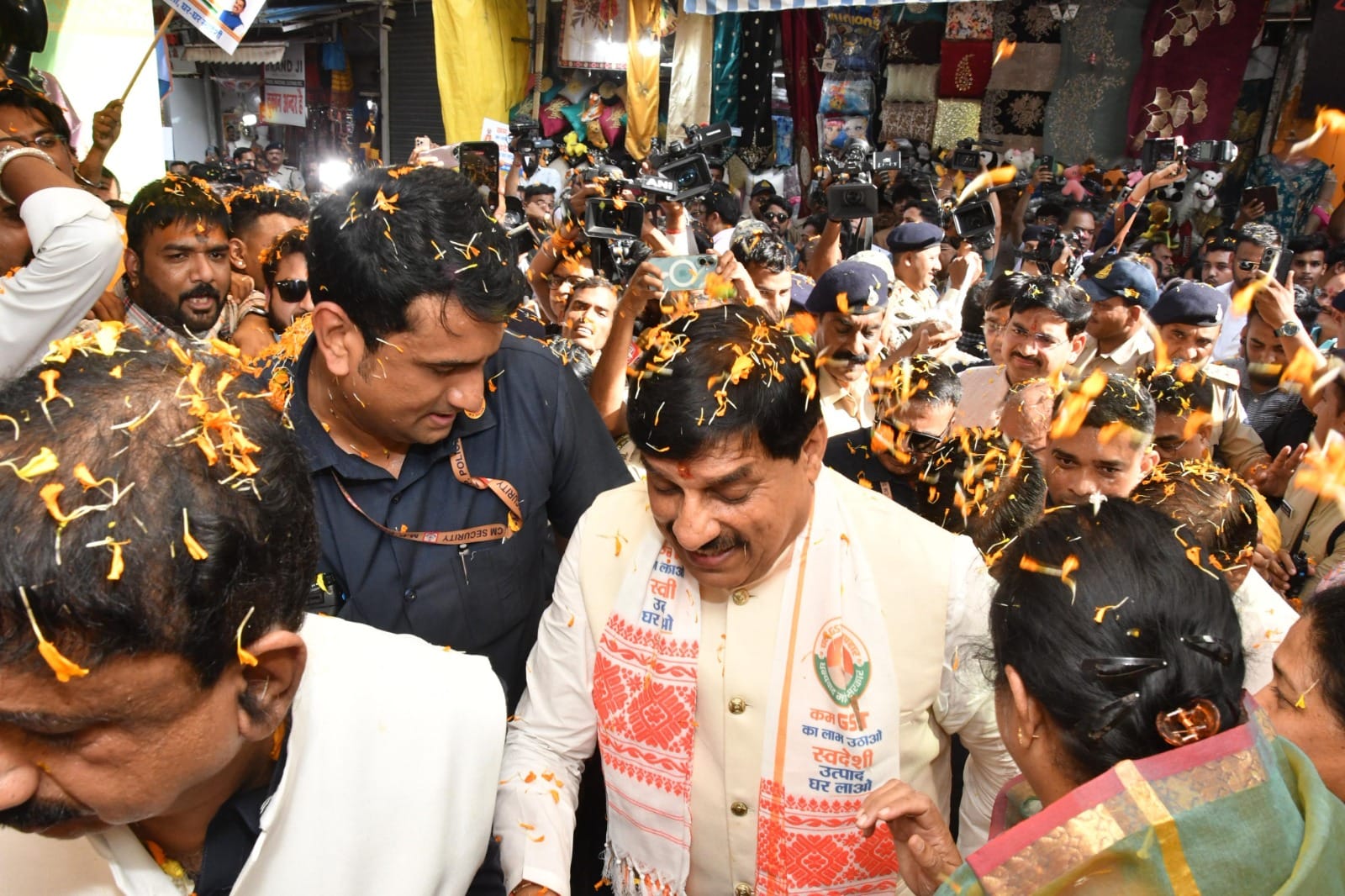 MP News: Chief Minister bought kurta for Dussehra, paid with UPI, says GST-2.0 is a savings festival