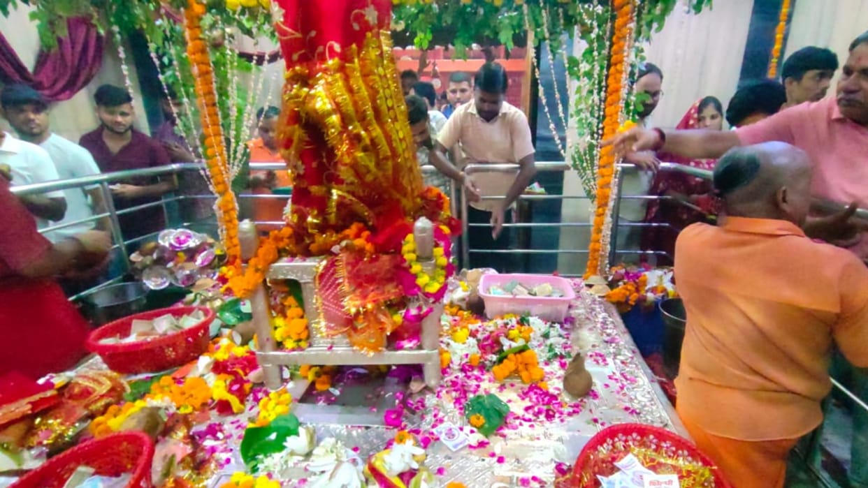 Shardiya Navratri starts with the establishment of Kalash
