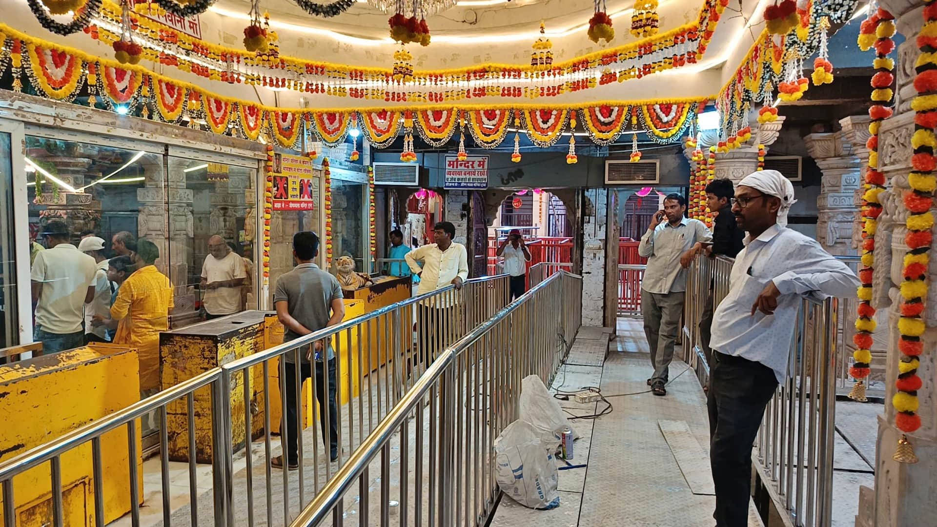 Sharadiya Navratri: Jhinmata Appears to Devotees in Form of Shailputri, Significance of This Temple in Sikar