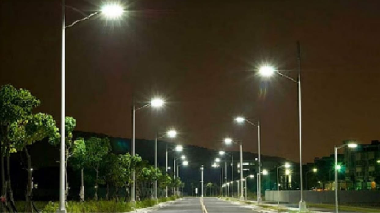 Three thousand new streetlights will be installed in the city before Diwali.