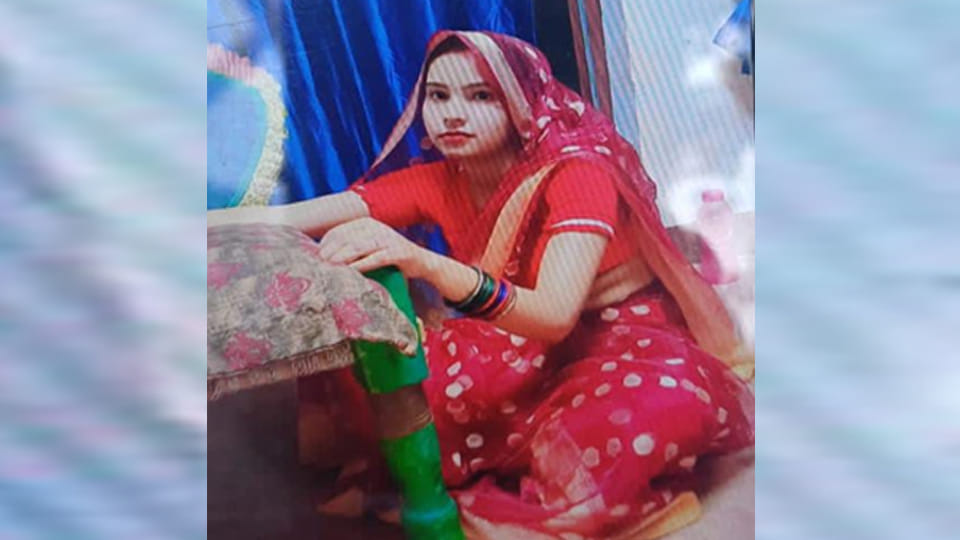 Kanpur: Newly married woman crushed to death by truck while riding bike, husband and niece injured