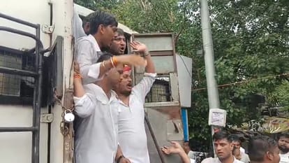 Bihar Election: Youth Congress protests in Patna; Police stopped them from surrounding CM's residence