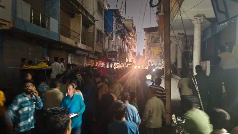 Indore News building collapse accident photo video