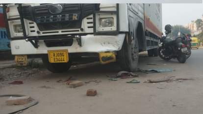 चंदौली में सड़क हादसा