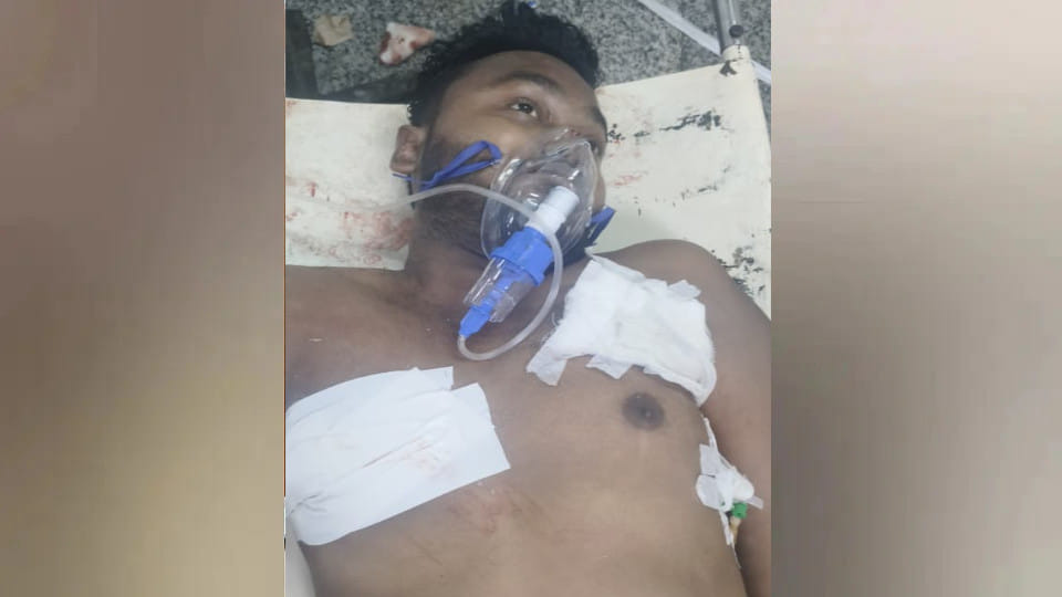 Miscreants shot a BSc student in Ramgartal, Gorakhpur. one in custody