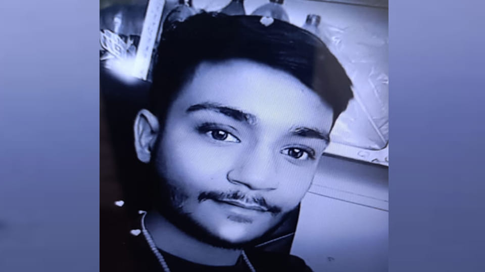 Kanpur: A young man hanged himself while intoxicated
