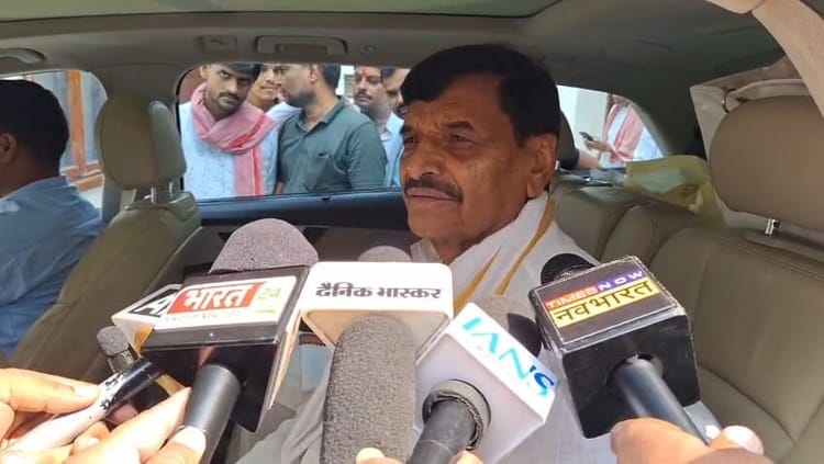 UP: शिवपाल बोले- सपा को छोड़कर अन्य किसी दल में नहीं जाएंगे आजम खां, रिहाई पर सुप्रीम कोर्ट को धन्यवाद दिया