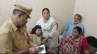 Kannauj Tied hands and legs then killed Sunita by hitting on head with hammer there was plan to kill Komal too