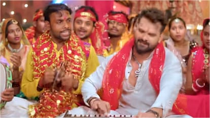 actor Khesari Lal Yadav Bhojpuri Devi Geet Mai Ke Jhulanwa release and trending