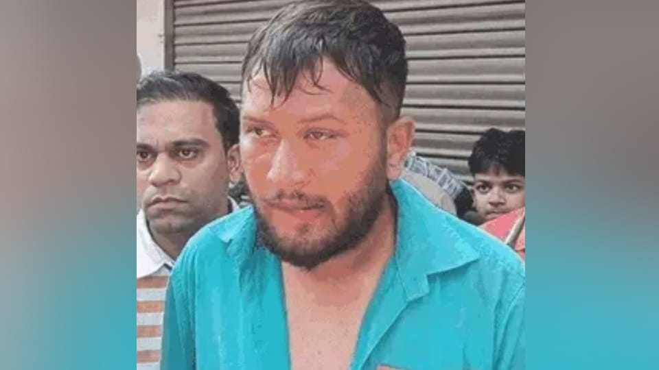 Young man who came to collect blood sample from house make video of bathing woman in Jalandhar