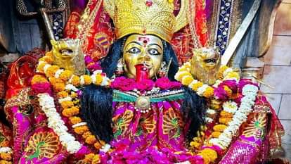 माता रानी कंकाली का सजा दरबार