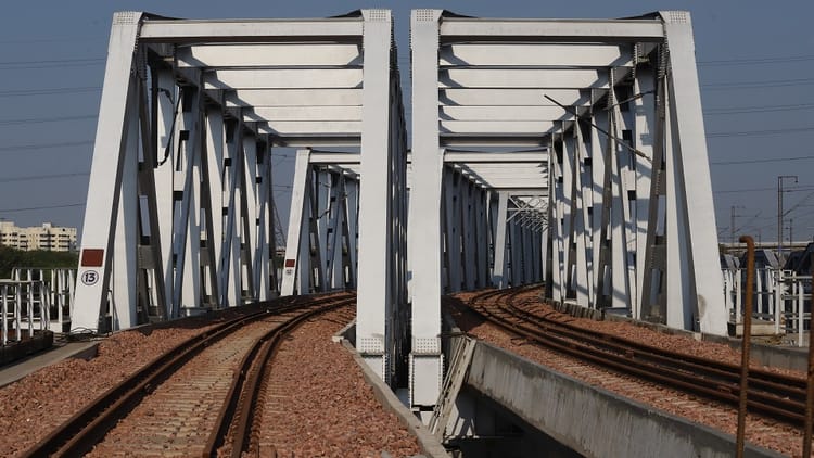 Delhi: नए रेलवे पुल से सुरक्षित होगा सफर, ट्रेनों की बढ़ेगी रफ्तार; सीआरएस करेंगे जल्द निरीक्षण