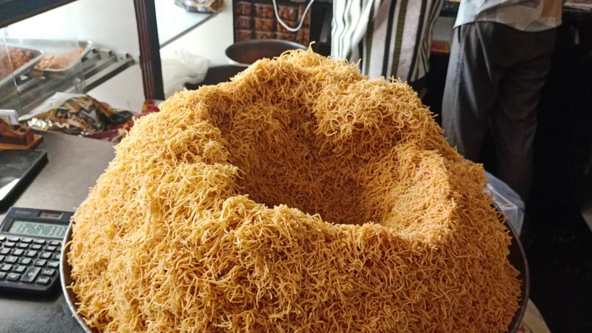 Bikaner News: GST Cut Brings Smile to Bhujia Lovers, Prices Drop 15-20 Rupees, Sales Expected to Rise