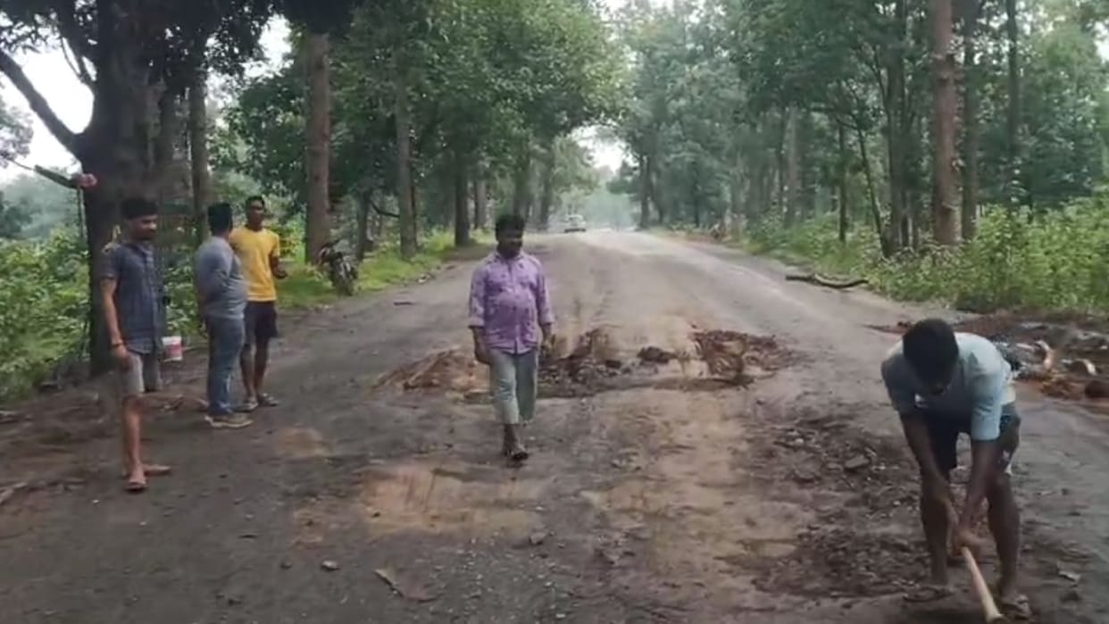 Road of Deurmal village has been in a dilapidated condition for past several years
