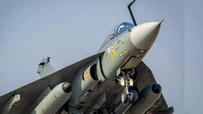 HAL tejas plane crashed demonstration flight Dubai Air Show