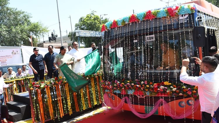 Inter-state Bus Service From Delhi Returns After 18 Years, Cm Rekha Gupta Flags Off Baraut Ac Service – Amar Ujala Hindi News Live