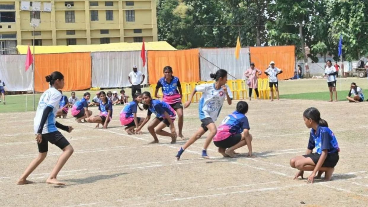 Ballia's Sunbeam defeated Maharashtra's Blossom International