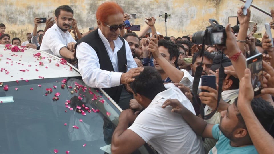 Azam Khan News SP leader Azam Khan dismissed the defection case We are people of character not for sale