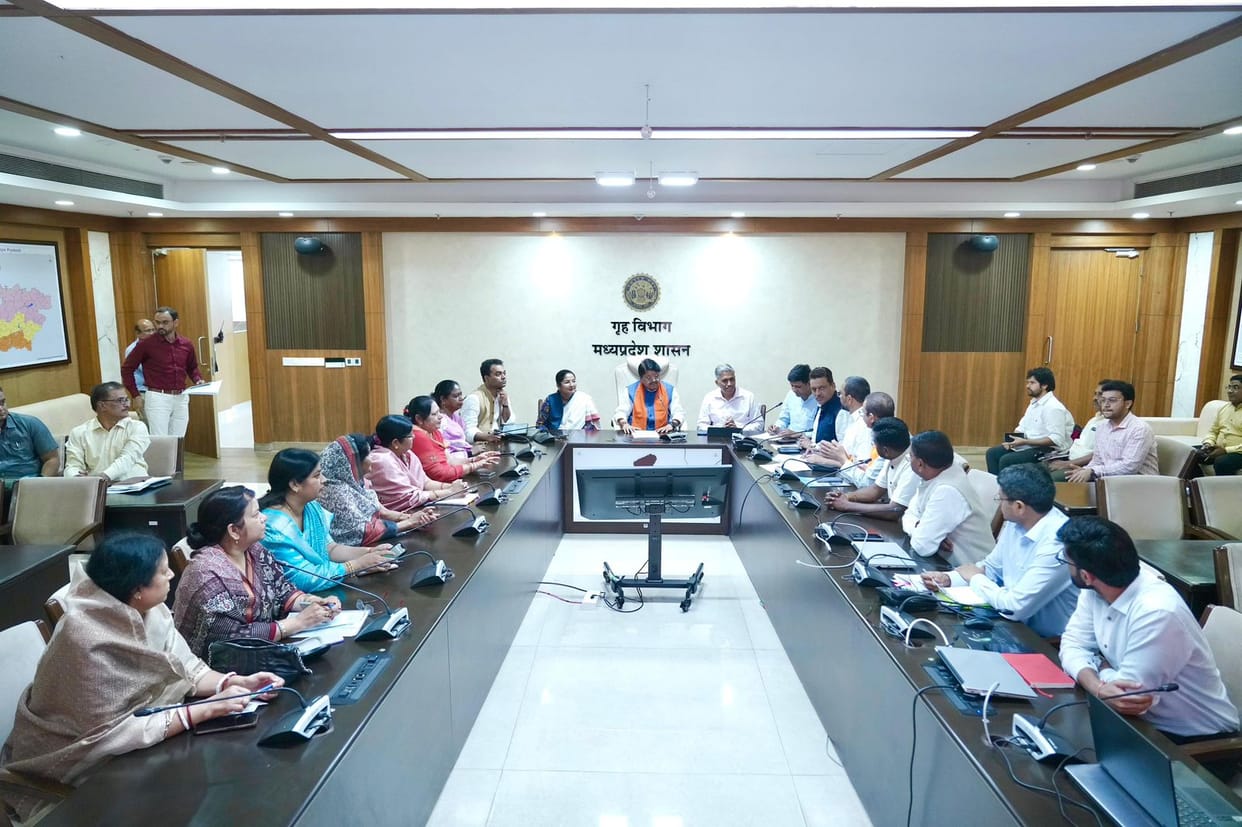 Indore: A team will be formed to check the quality of repaired roads in major cities including Indore.