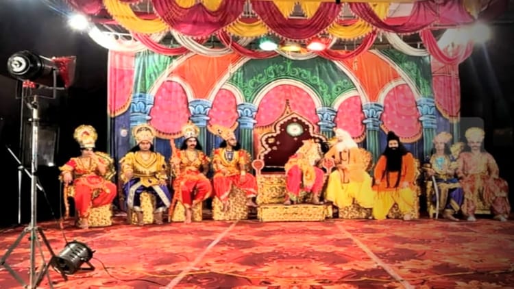 Accident On Ramlila Stage: Dasharatha Laughingly Said – I Will Give My Life For You… And Actually Died. – Chamba News – रामलीला मंच पर हादसा:दशरथ ने हंसते हुए कहा