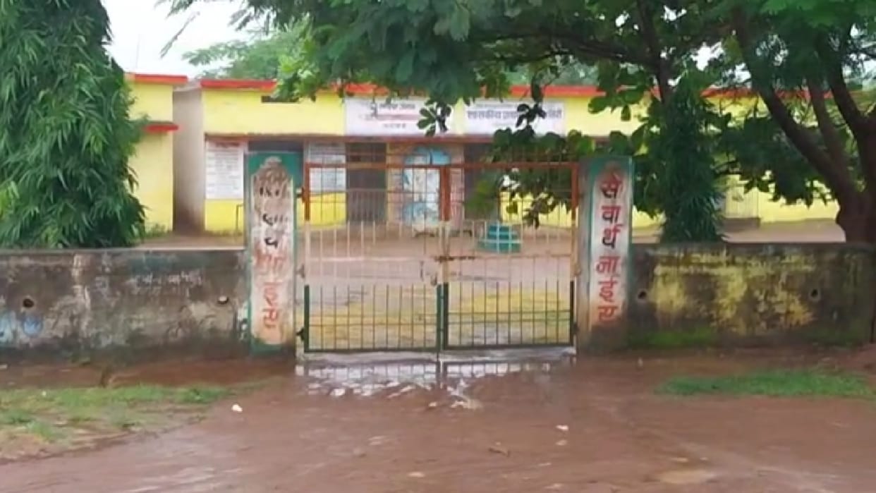 Using mobile phone in school proved costly, one teacher suspended, another issued show cause notice in Balod