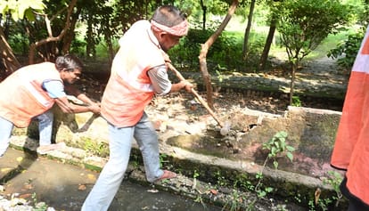Kanpur Bulldozers run park built on school land demolished people clashed with police in protest