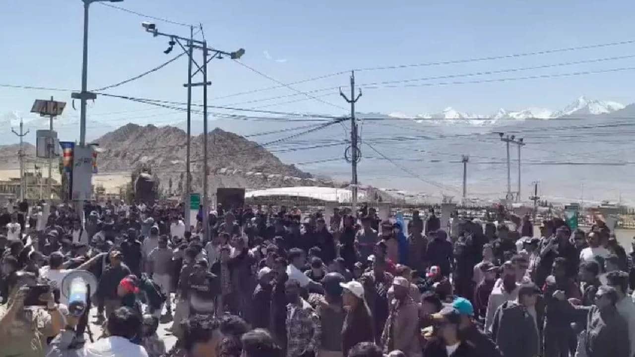 Leh Violent Protest statehood Ladakh stone pelting uproar pictures