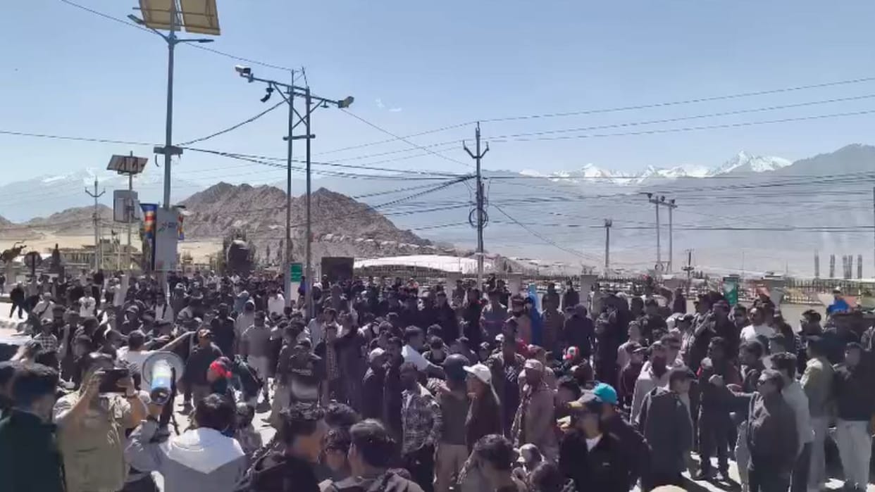 Peaceful Protest becomes a "Violent Protest in leh