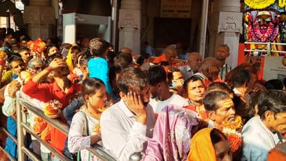 Navratri Crowds of devotees gathered at Vindhya Darbar temple premises echoed chants of Goddess