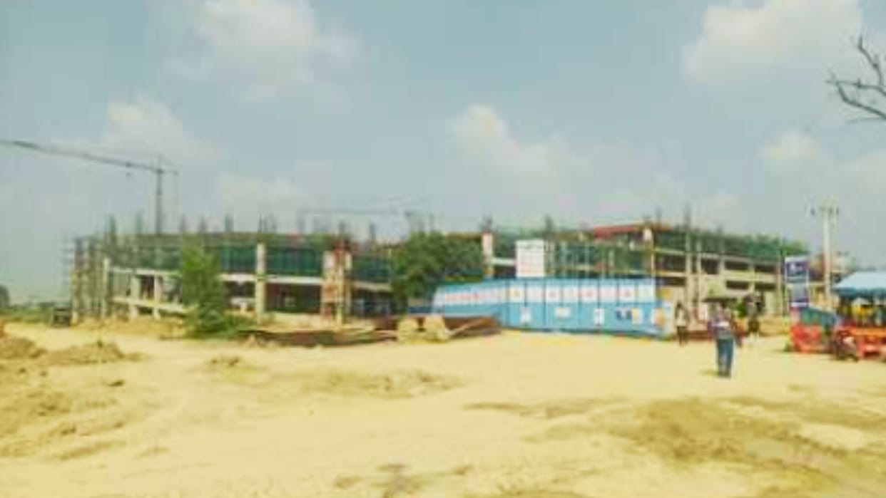 babatpur Airport expansion Uproar during land survey villagers protest against work of officials