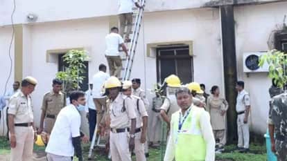 Mock drill in Bemetara District hospital building collapse due to heavy rain
