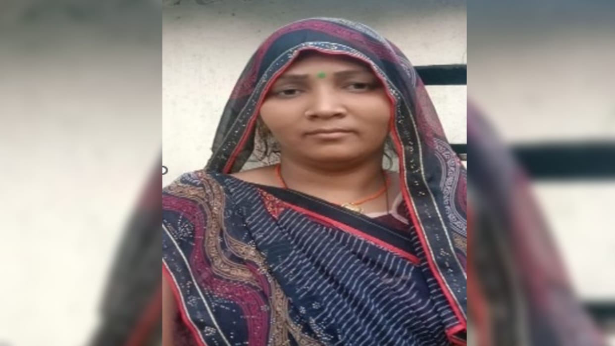 UP Government's Mission Shakti Deoria Renu Devi Milk Bussiness Success Story