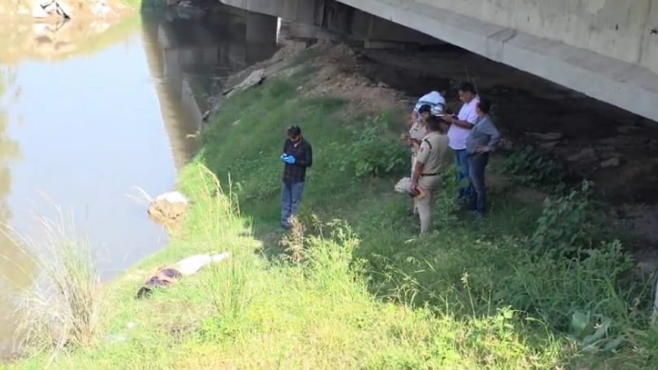 Girl dead body found in drain near Jind Greenfield Highway in Gohana