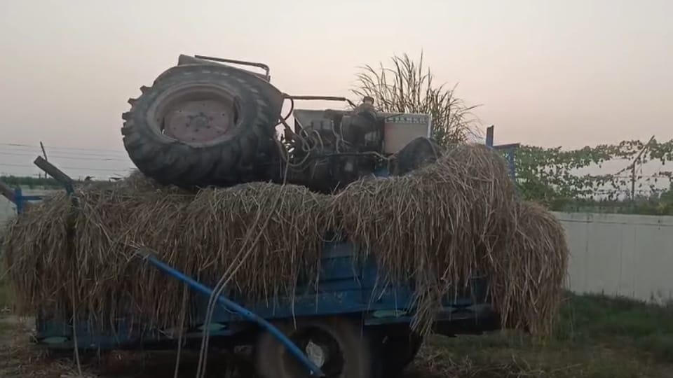 Father-son killed as overloaded tractor-trolley overturns on Meerut-Karnal highway